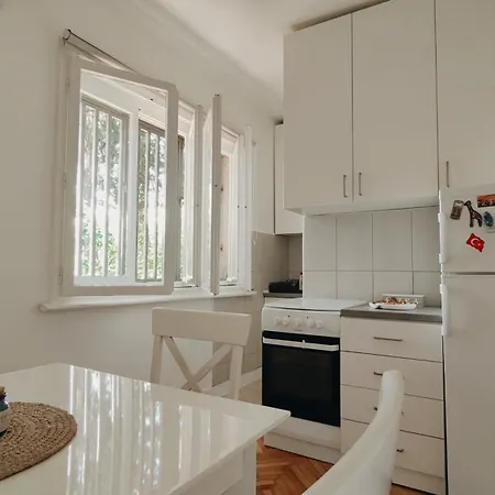 Appartamento Cozy & Bright Garden Flat